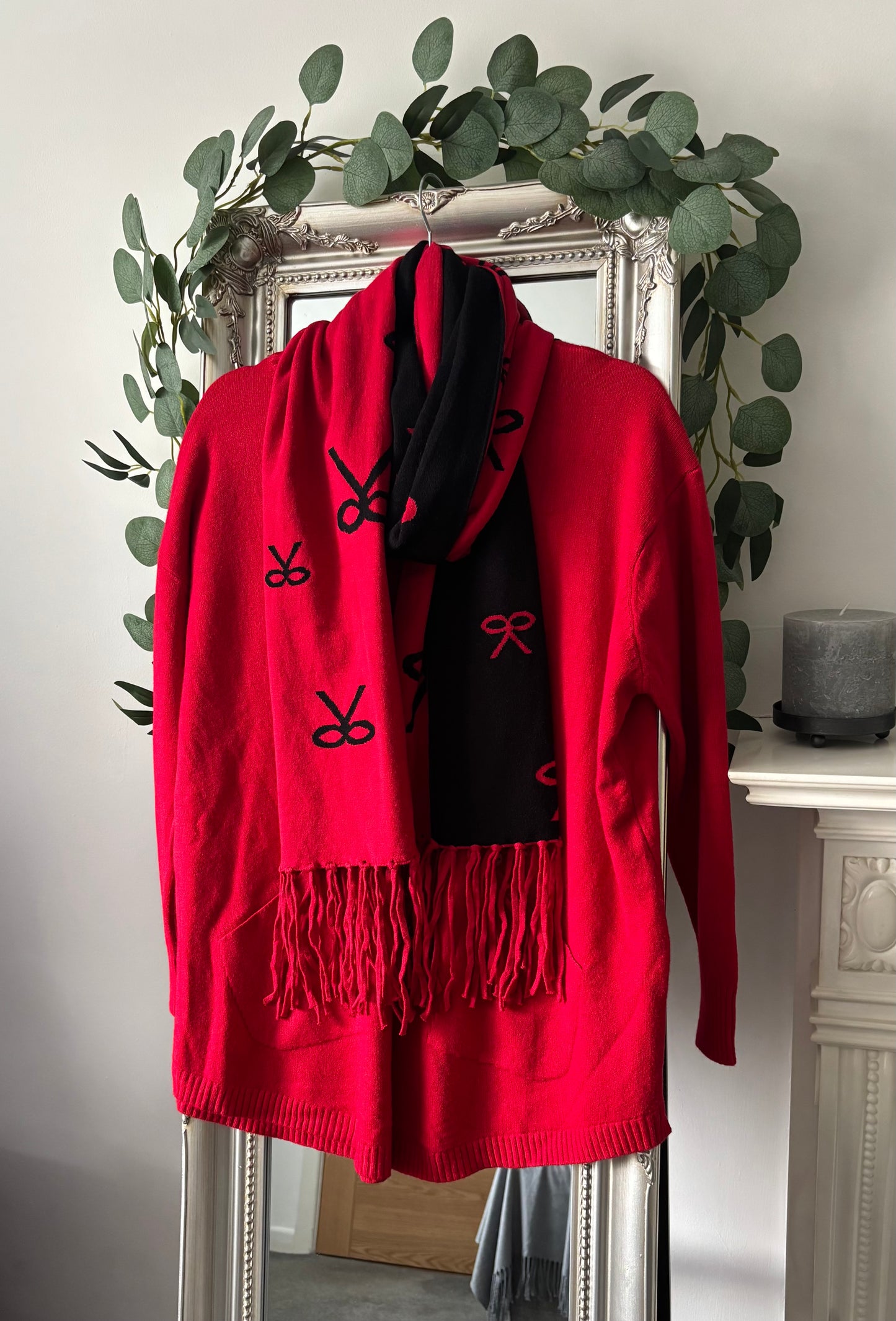 Plain Jumper With Reversible Bow Print Scarf