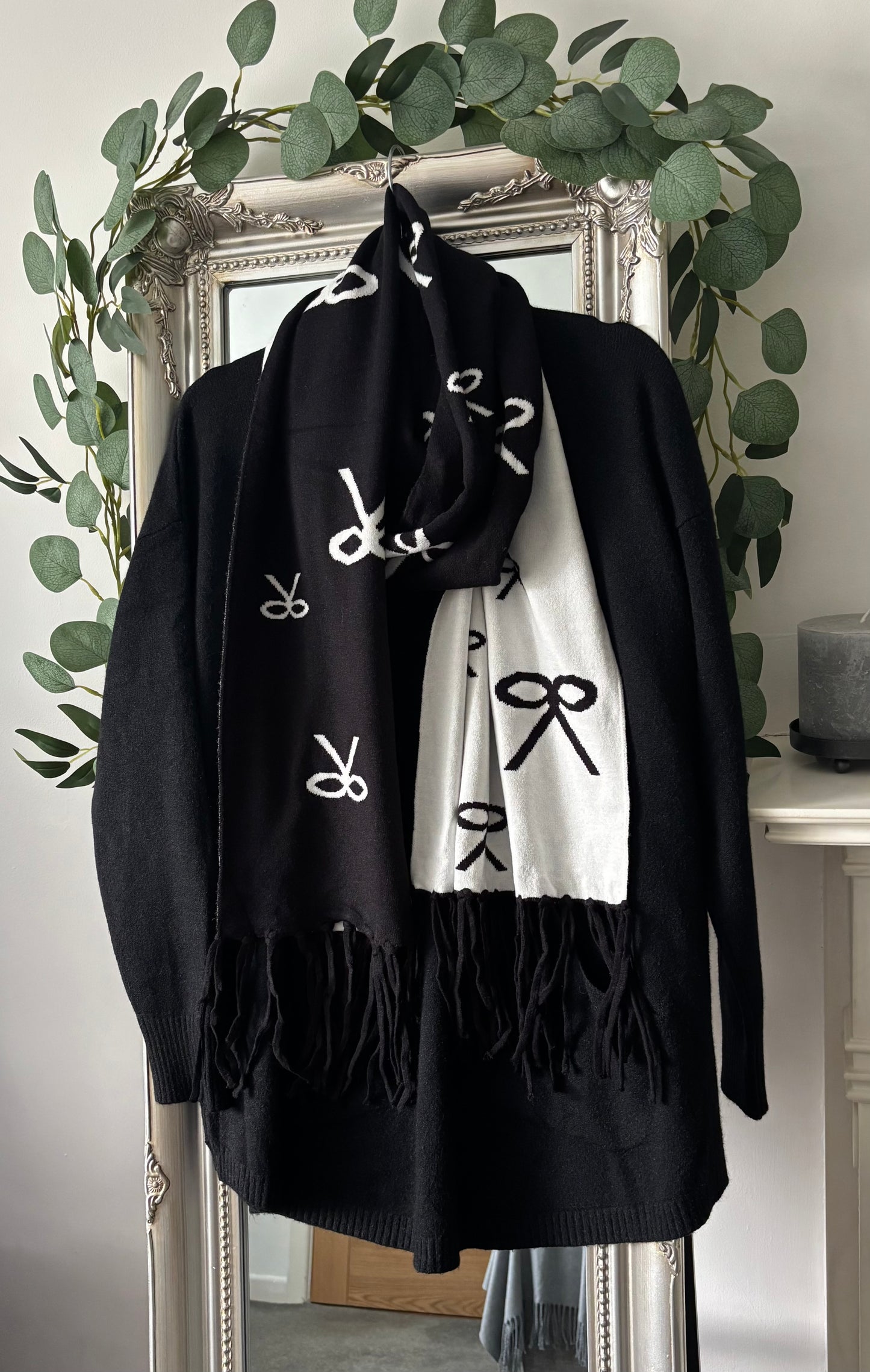 Plain Jumper With Reversible Bow Print Scarf