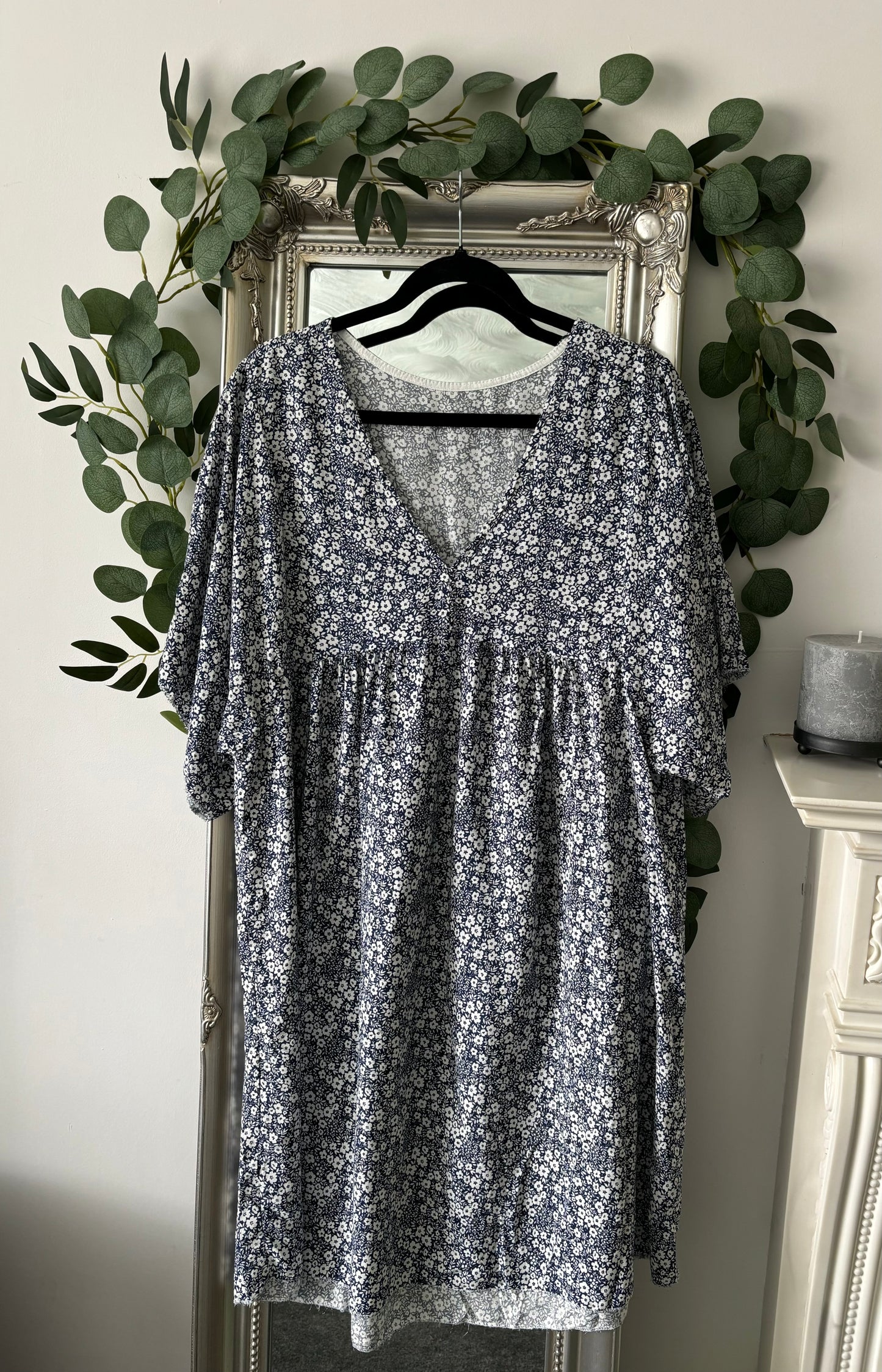 Ditsy Floral V Neck Dress