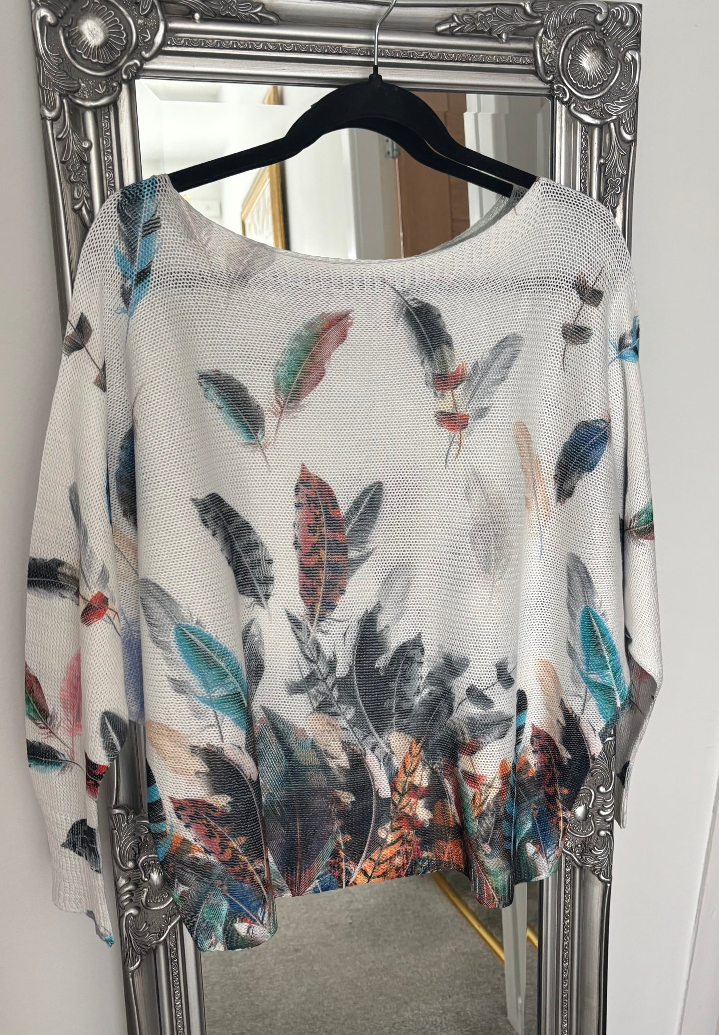 Lightweight Long Sleeve Feathers Jumper
