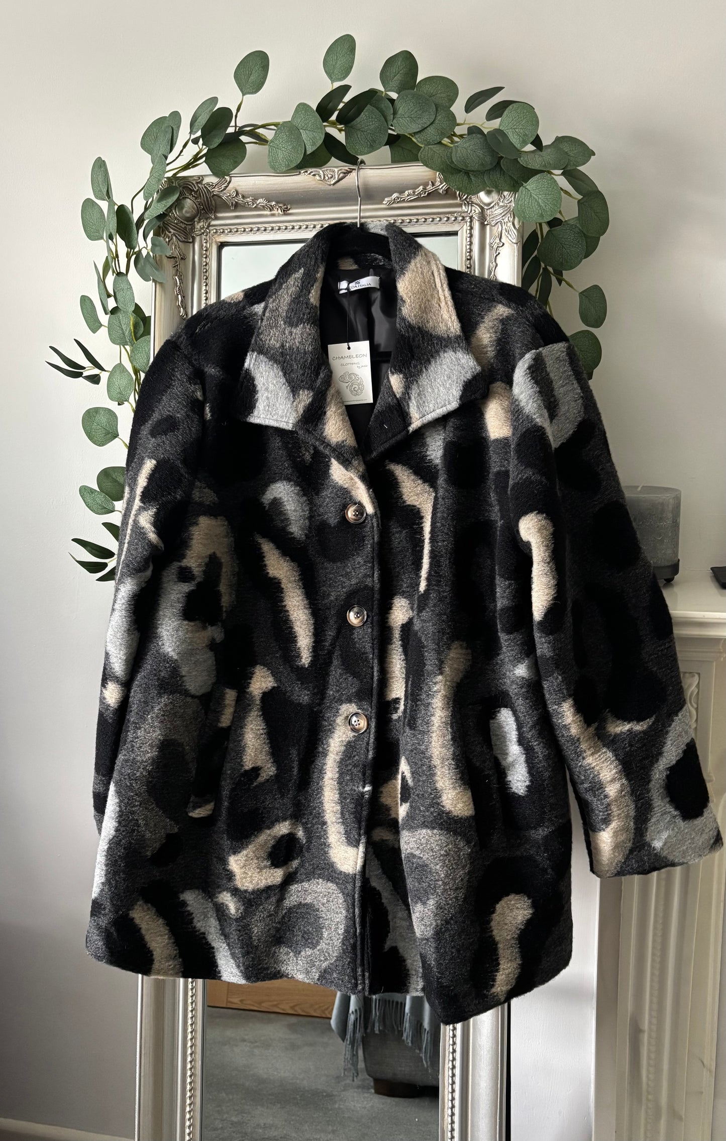 Cosy Abstract Print Coat