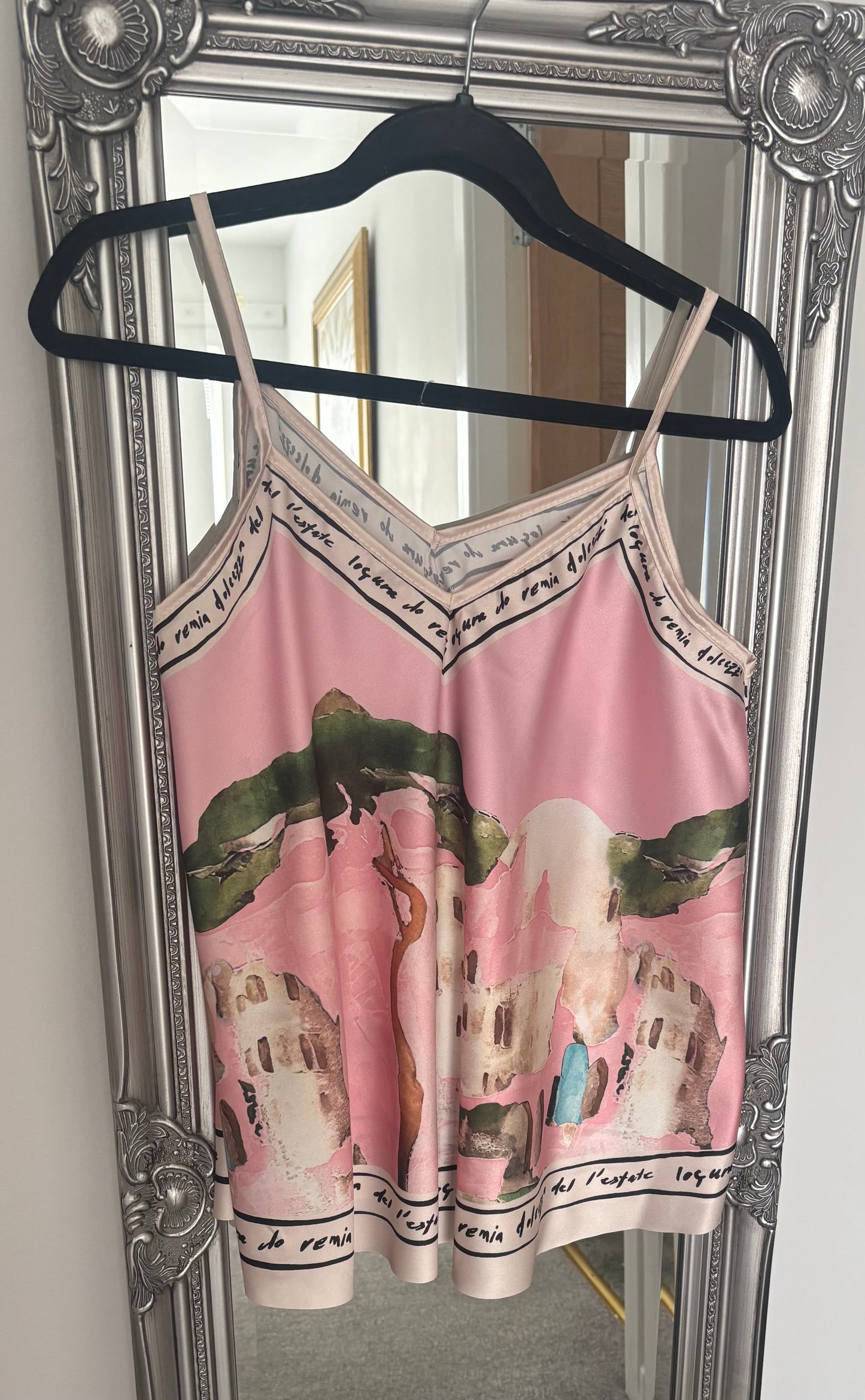 Print Shoestring Vest