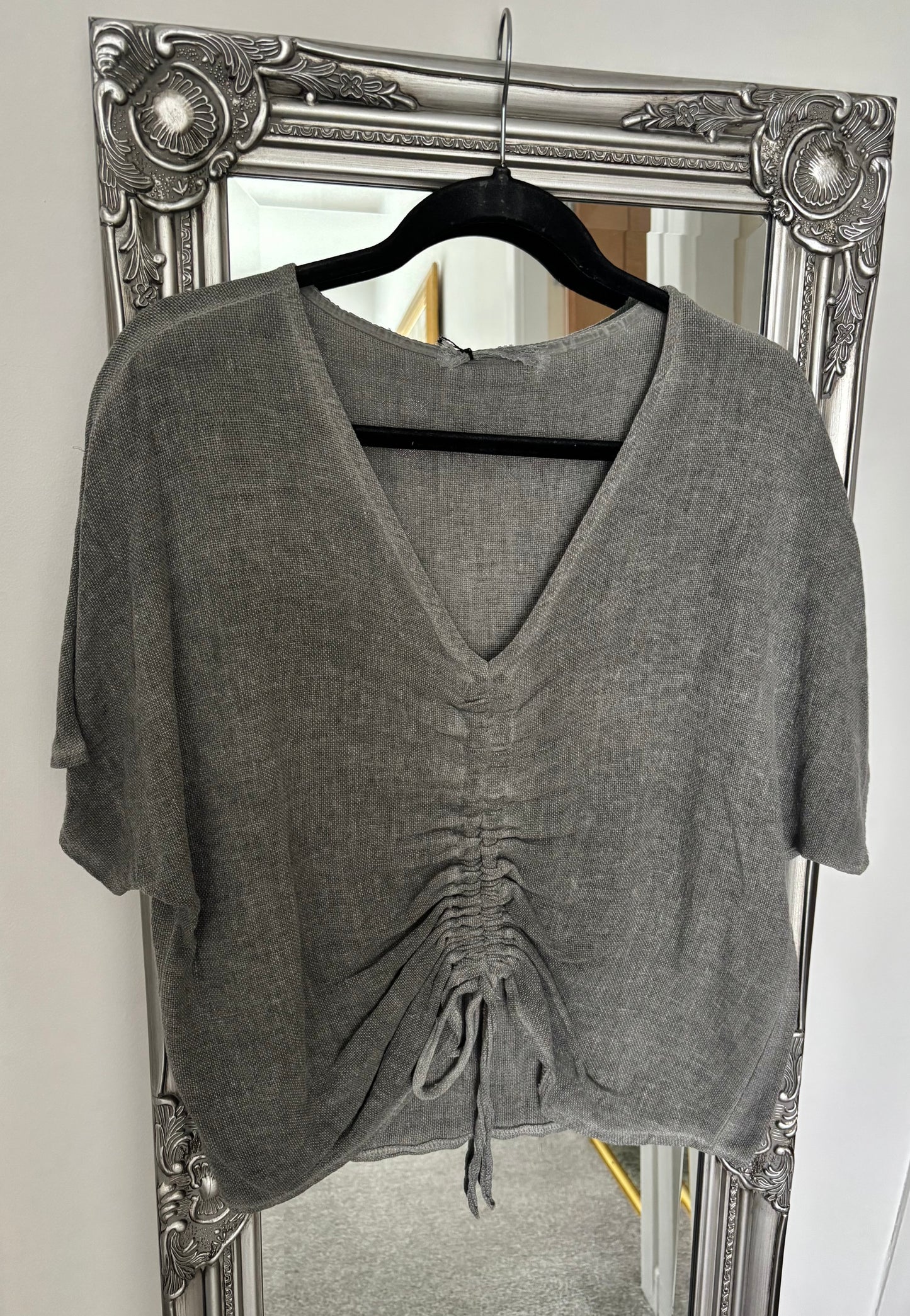 Cotton/Linen V Neck Ruched Top