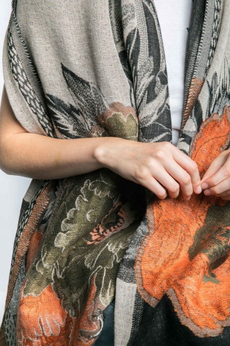 Floral Print Tapestry Type Designer Wrap