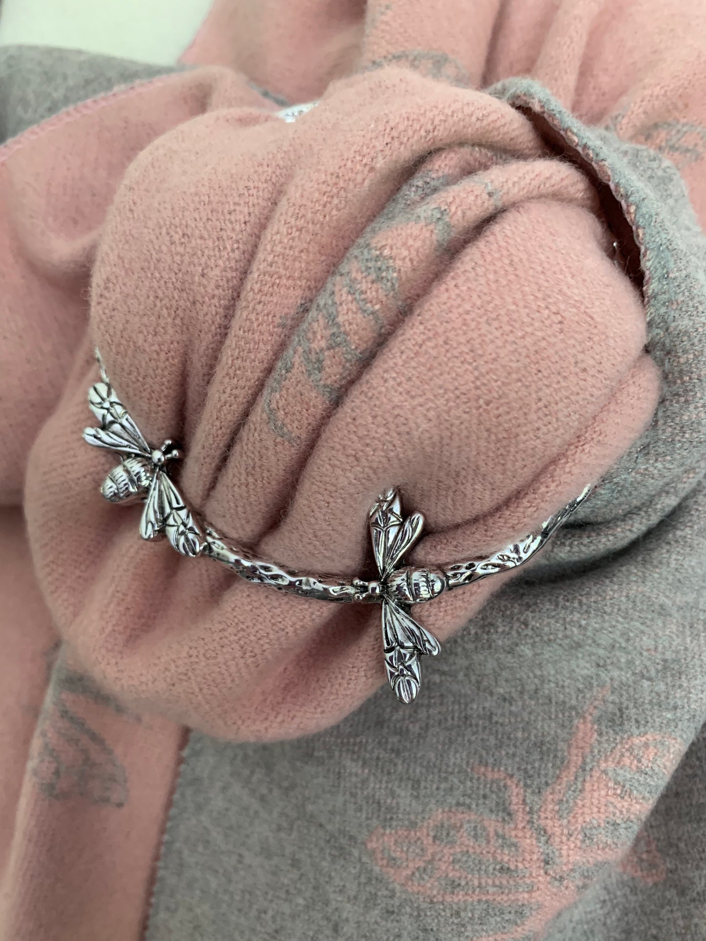 Bee Scarf Ring