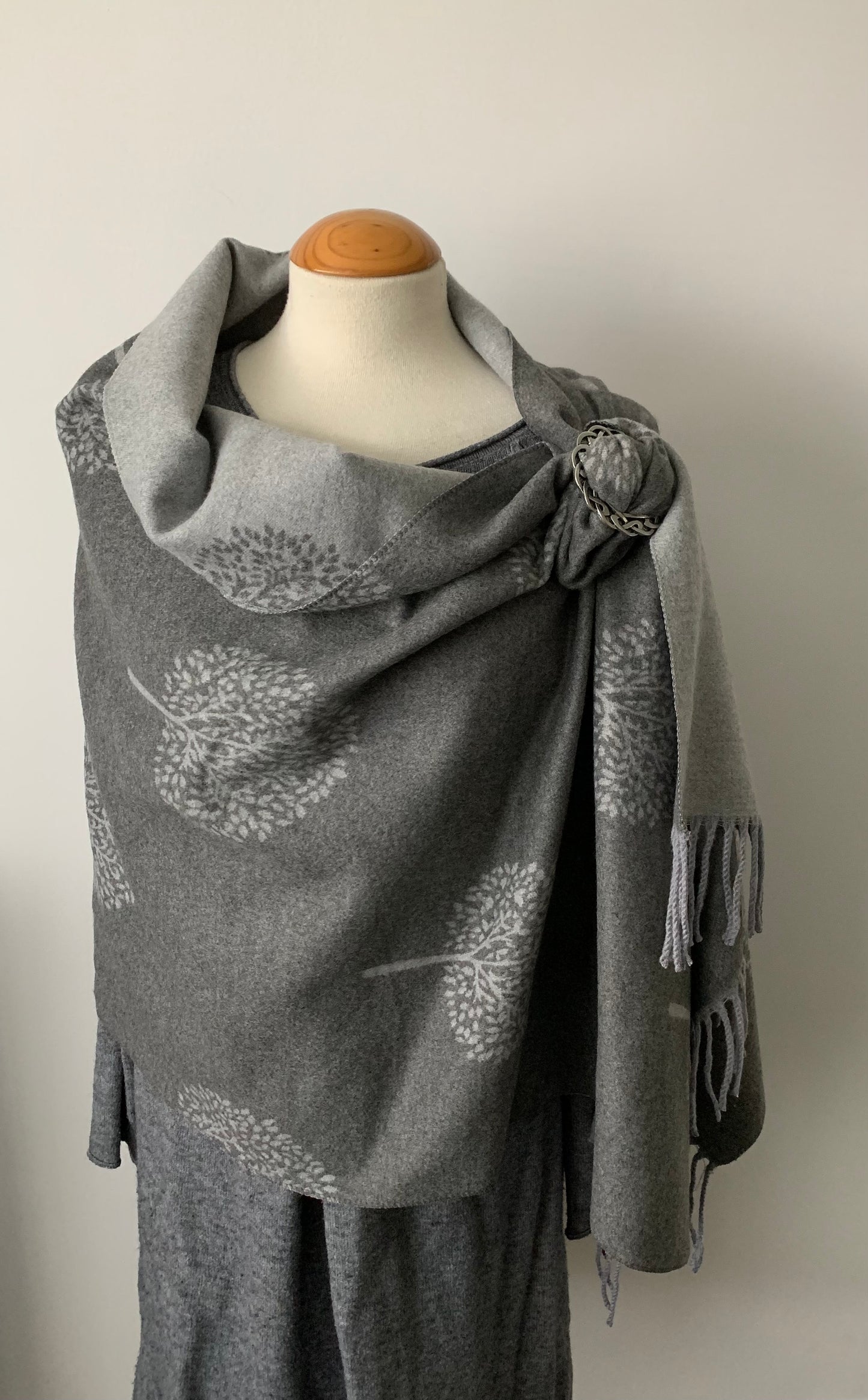 Super Soft Cashmere Blend Reversible Pashmina/Wrap