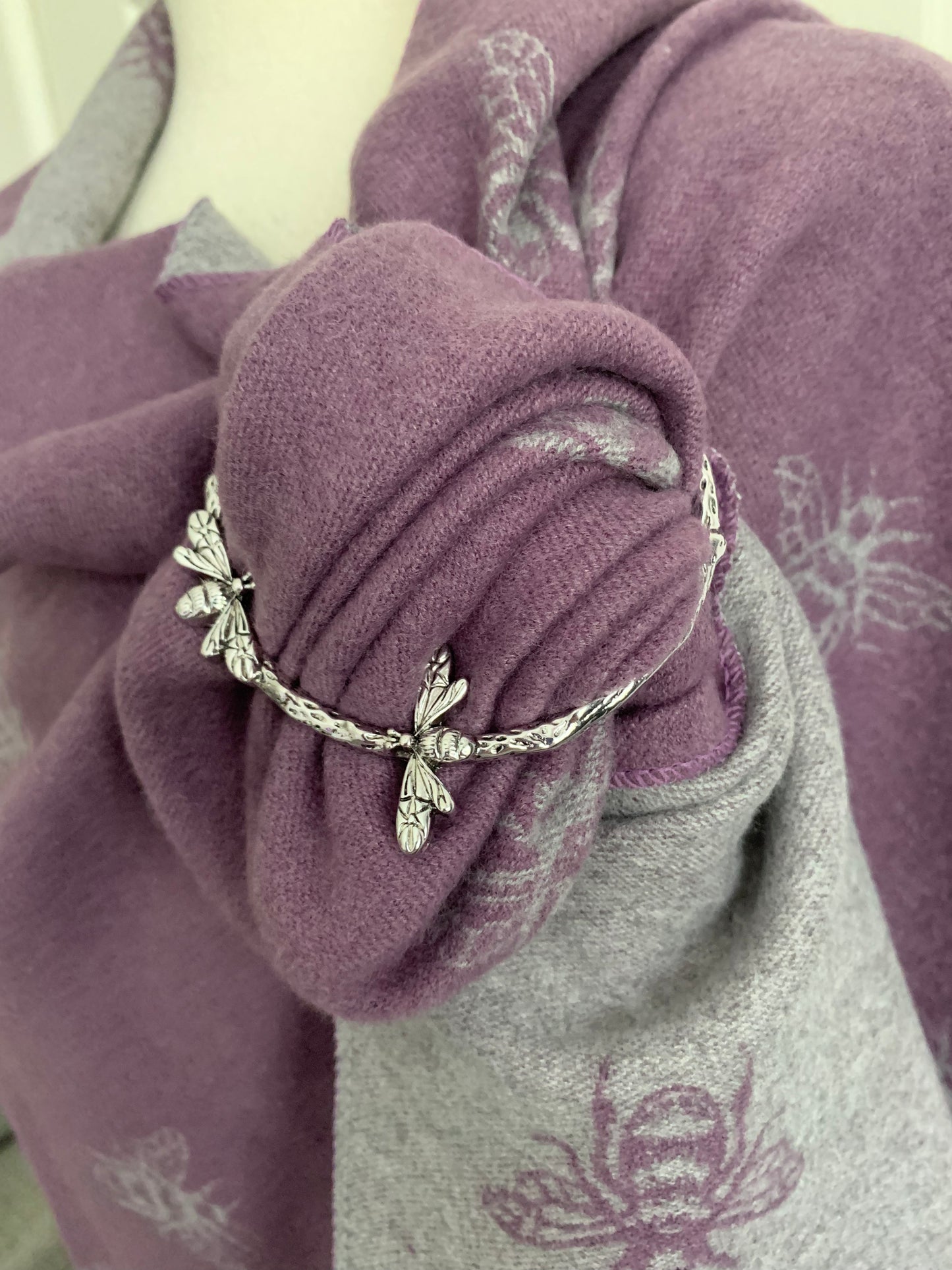 Bee Scarf Ring