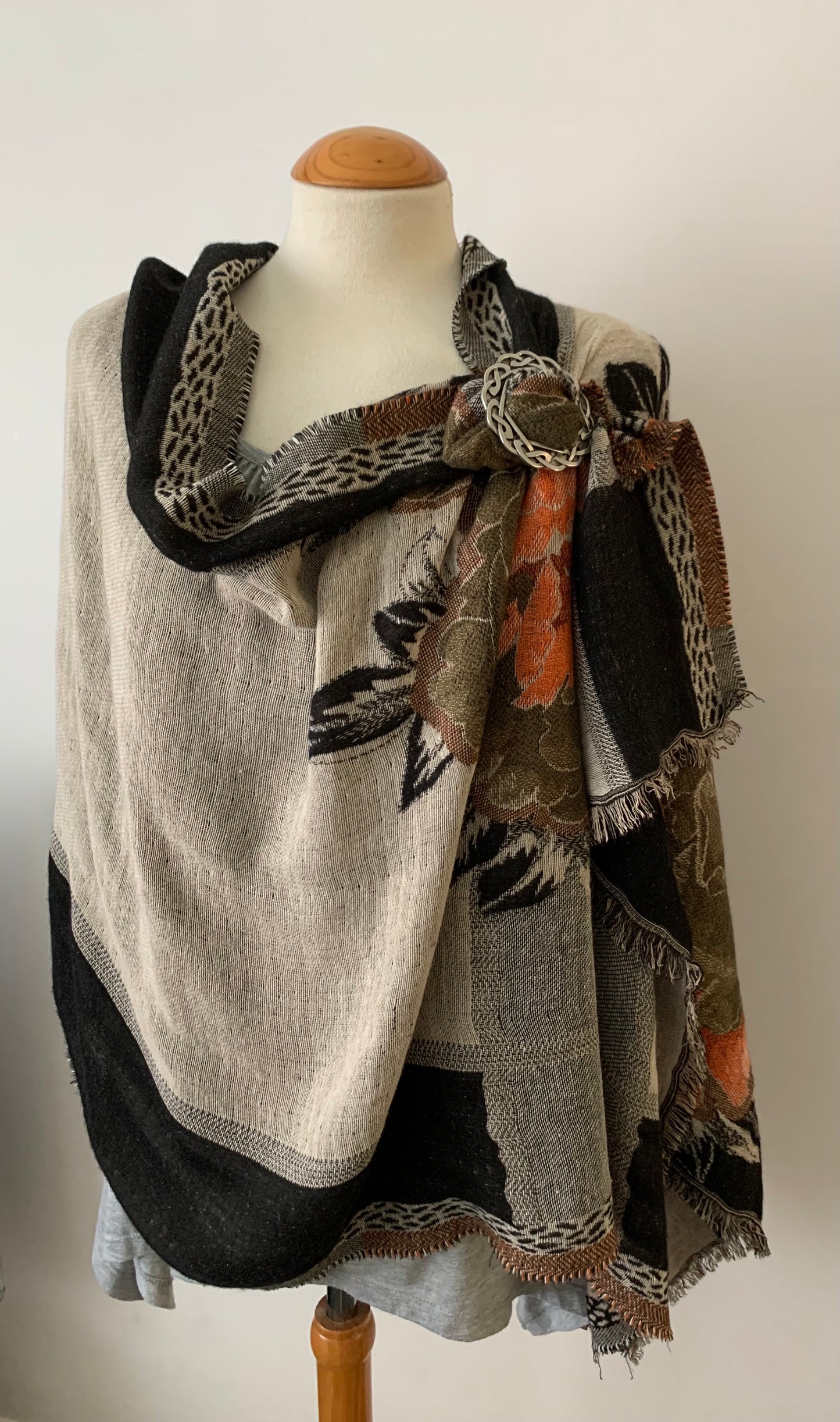 Floral Print Tapestry Type Designer Wrap