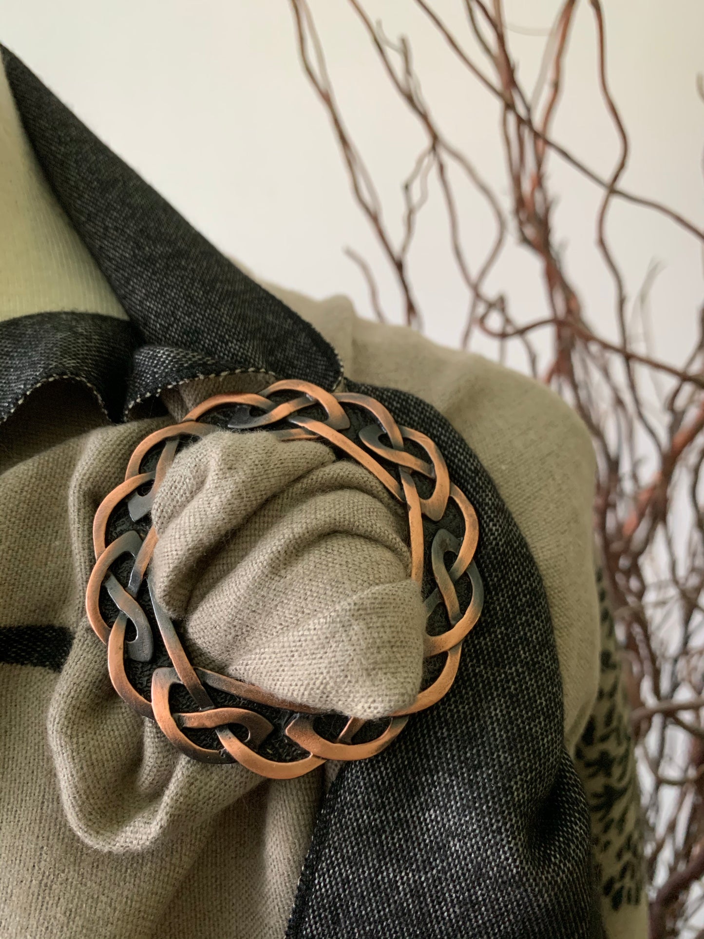 Celtic Scarf Ring - Copper Oxide Finish