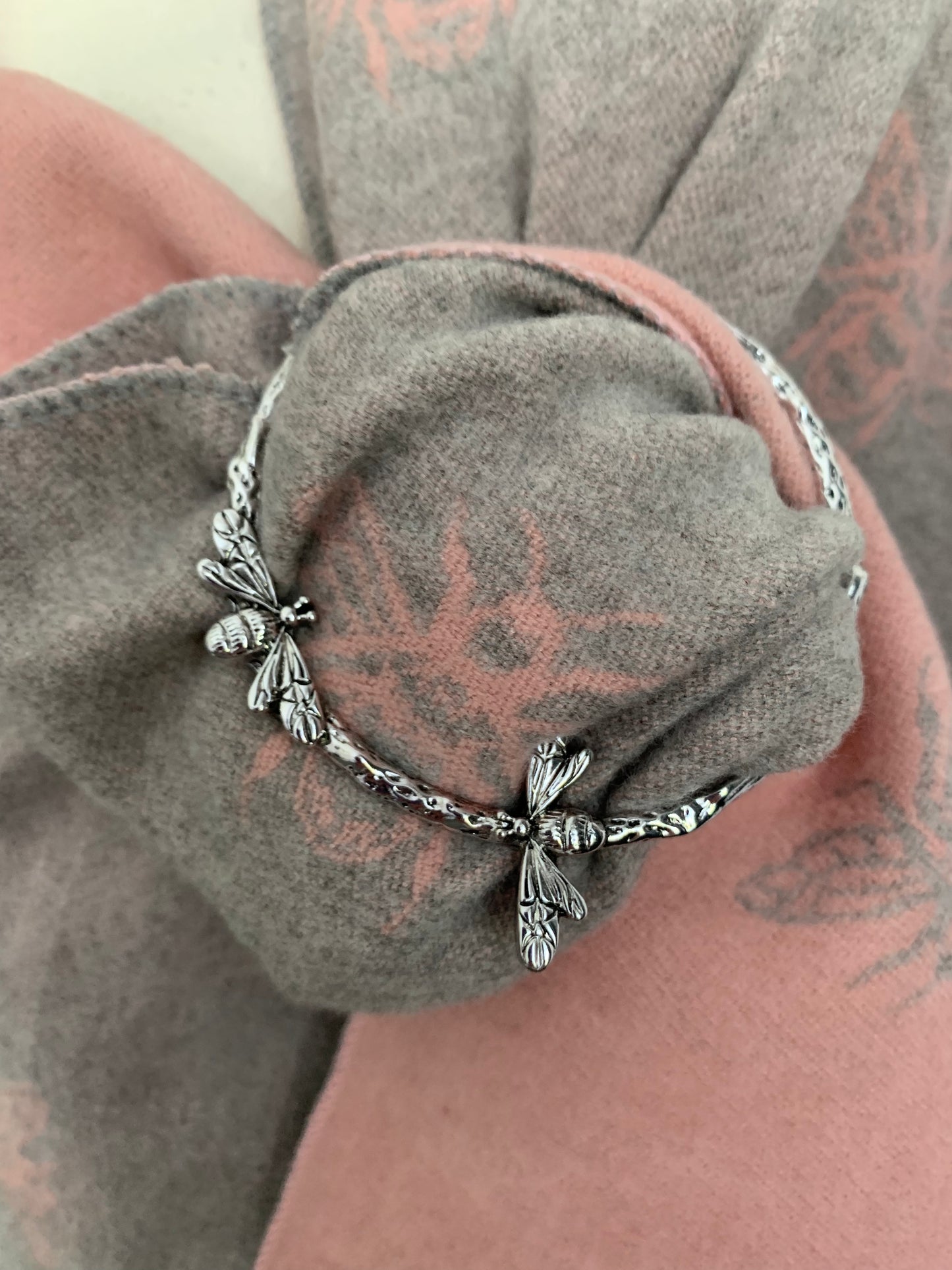 Bee Scarf Ring