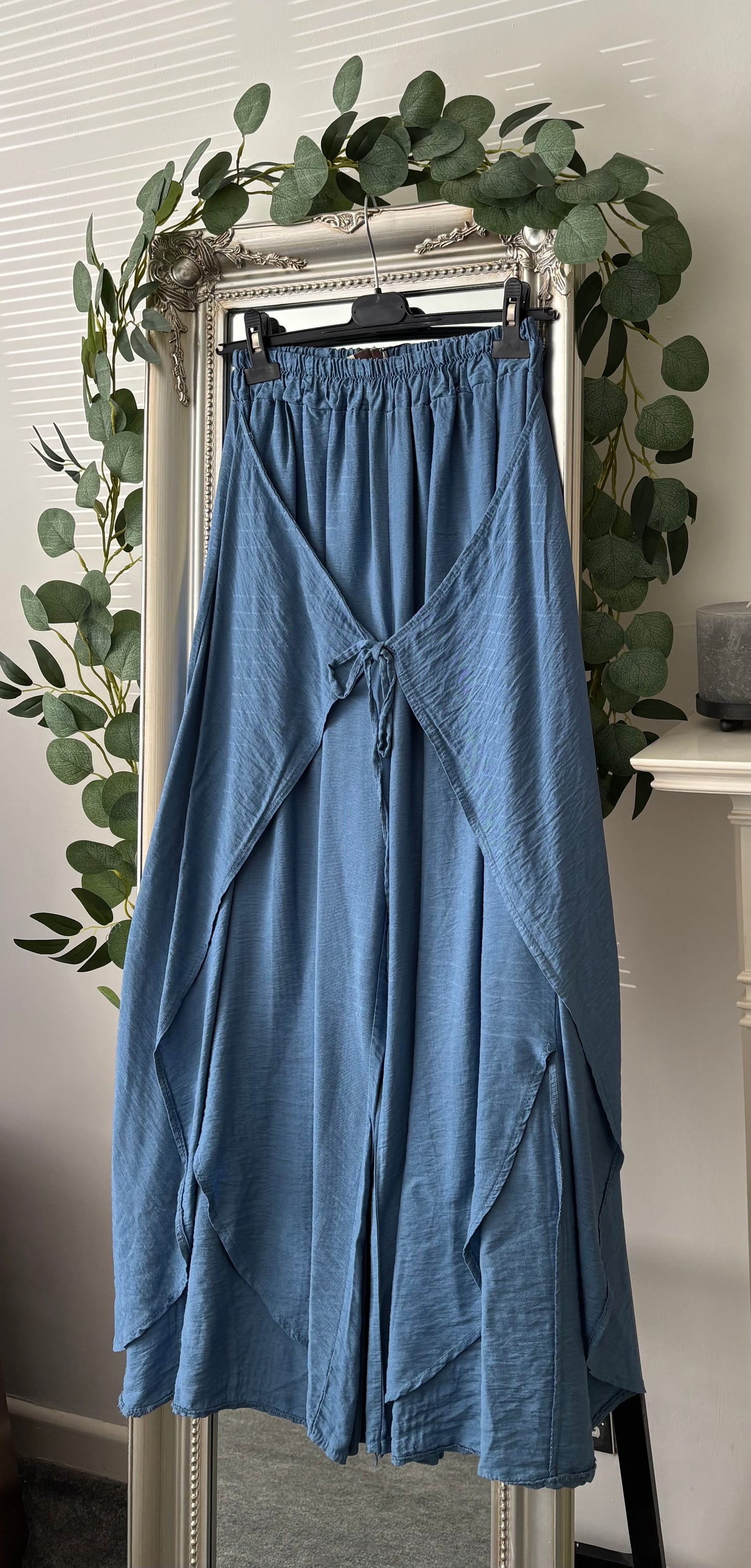 Crinkle Drape Front Plus Size Trousers