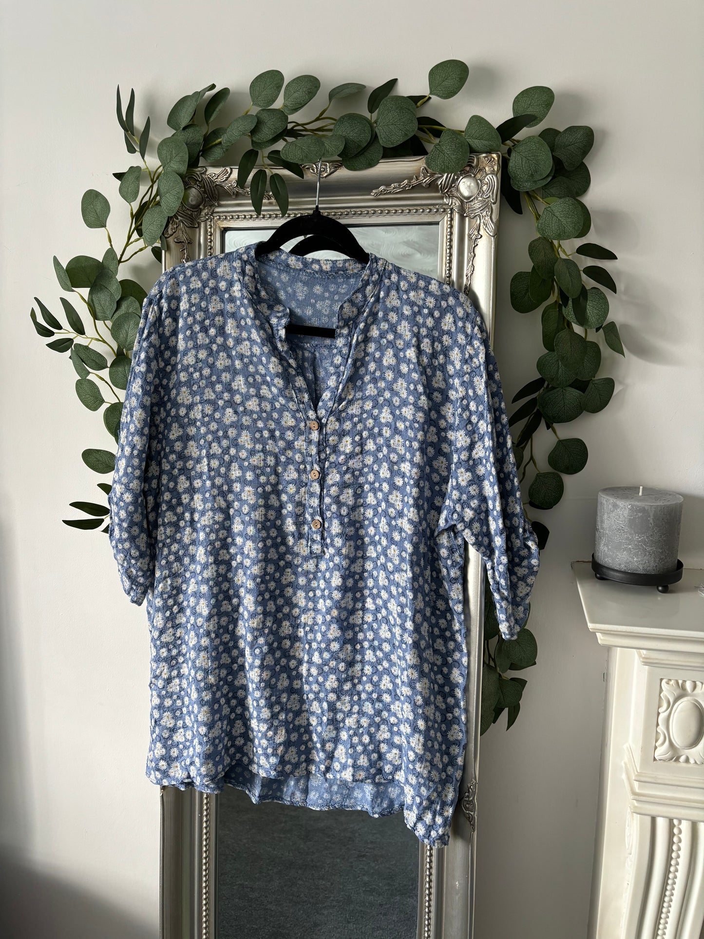 Small Daisy Print Shirt