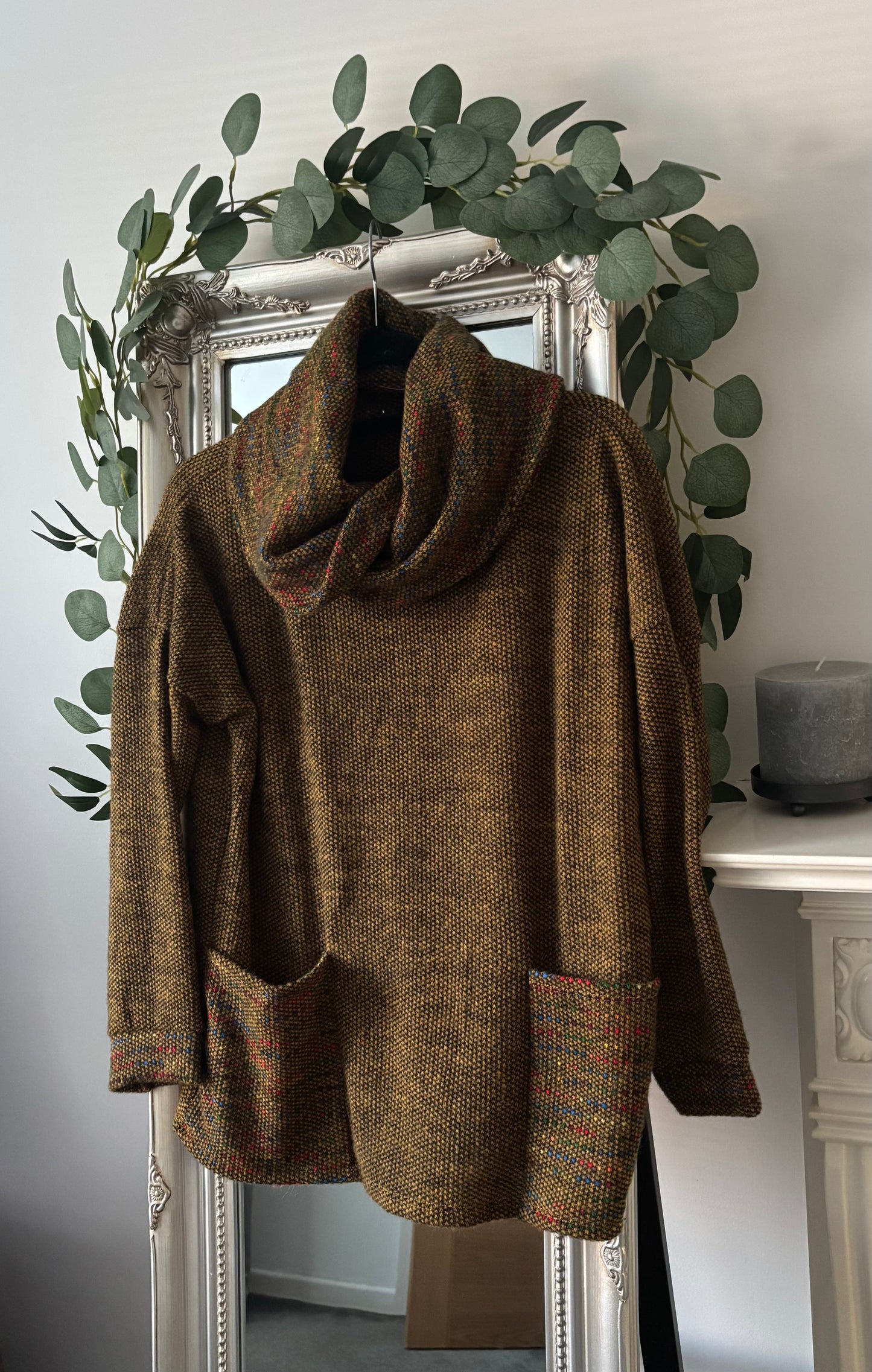 Plain/Dot Twisted Cowl Tunic