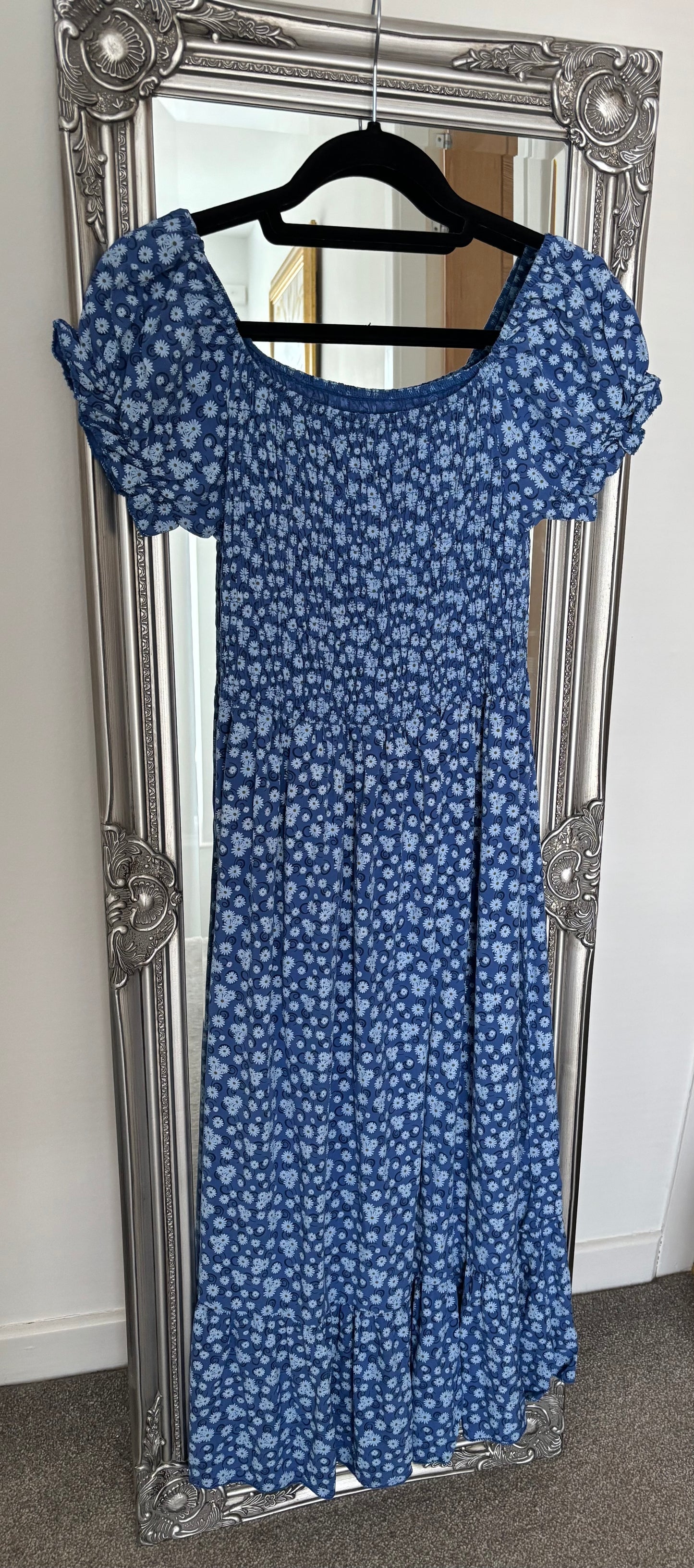 Ditsy Daisy Maxi Dress