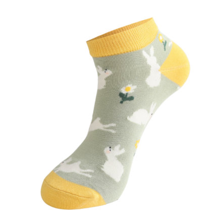 Bamboo Trainer Socks for Women - Bunnies & Daisies