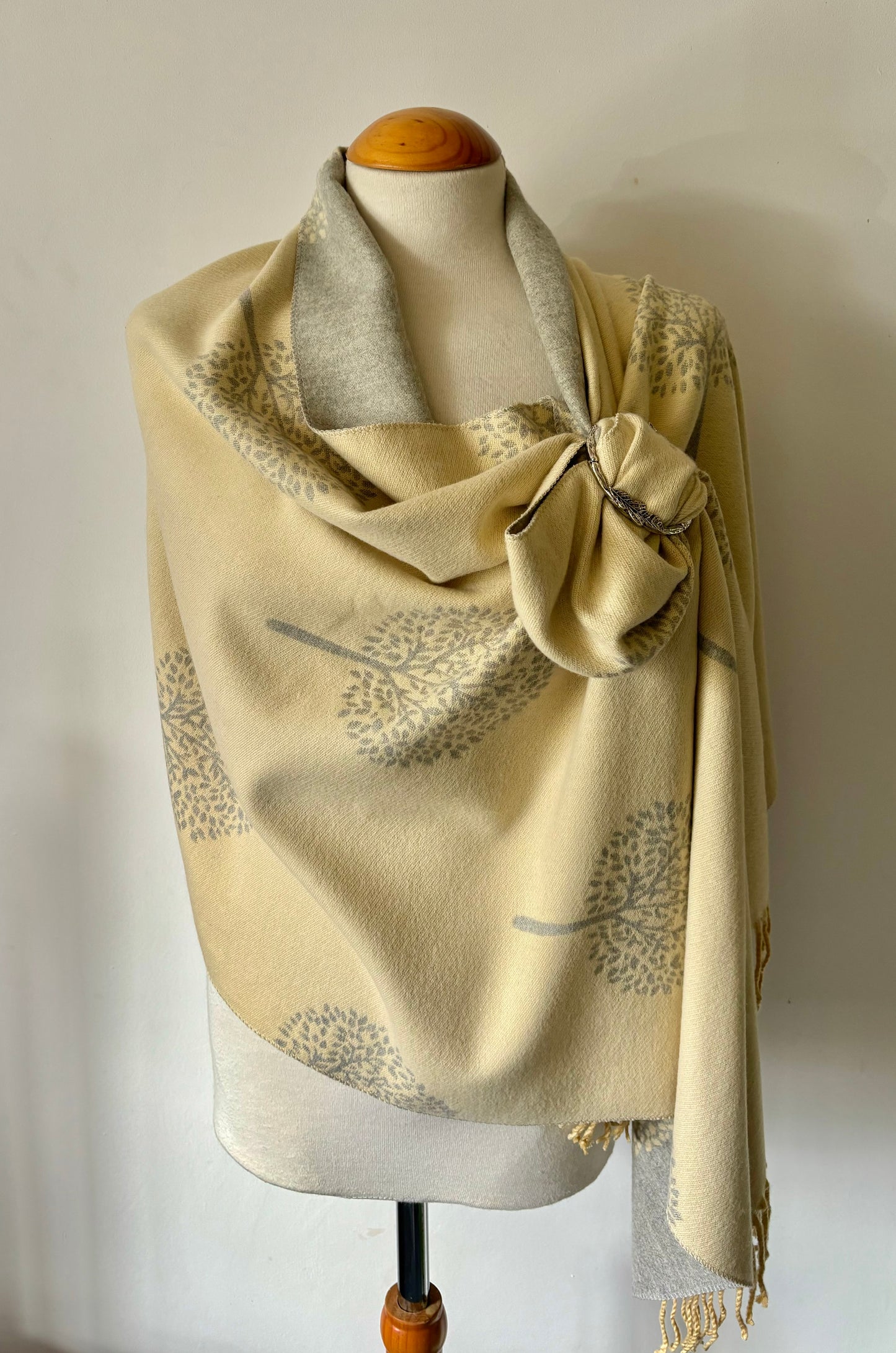 Super Soft Cashmere Blend Reversible Pashmina/Wrap