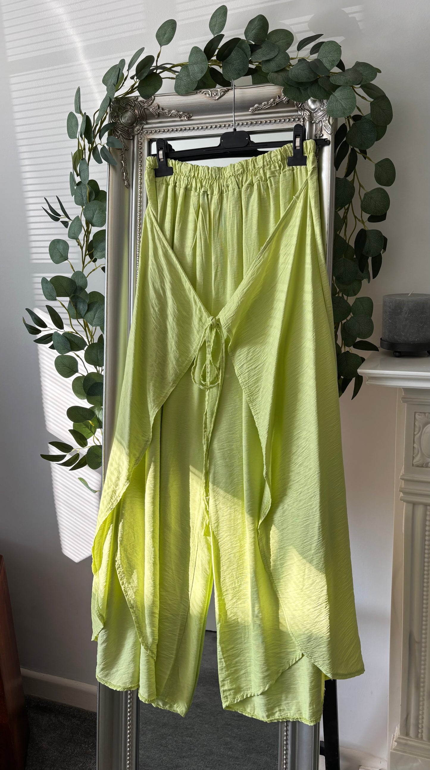 Crinkle Drape Front Plus Size Trousers