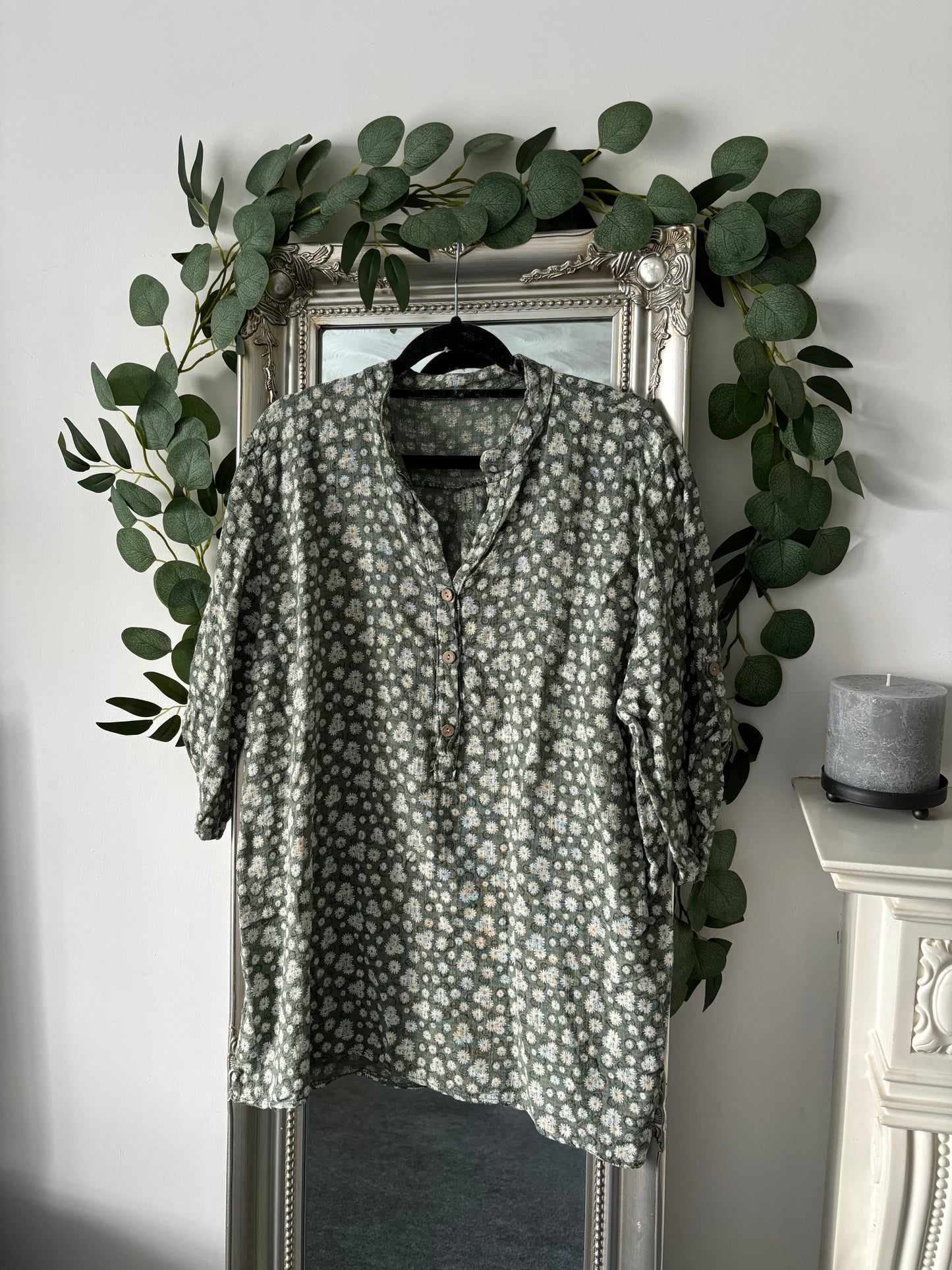 Small Daisy Print Shirt