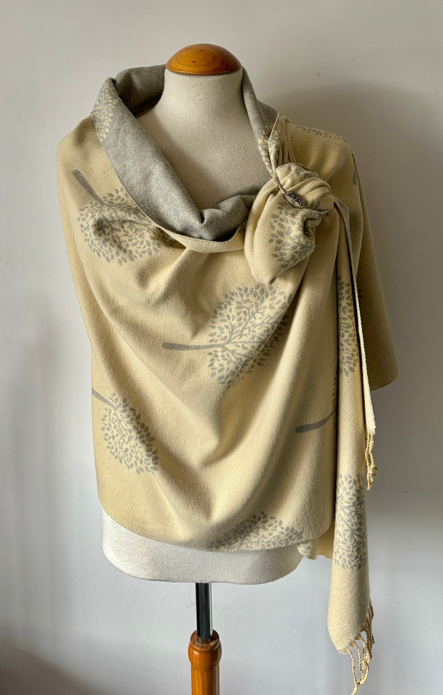 Super Soft Cashmere Blend Reversible Pashmina/Wrap