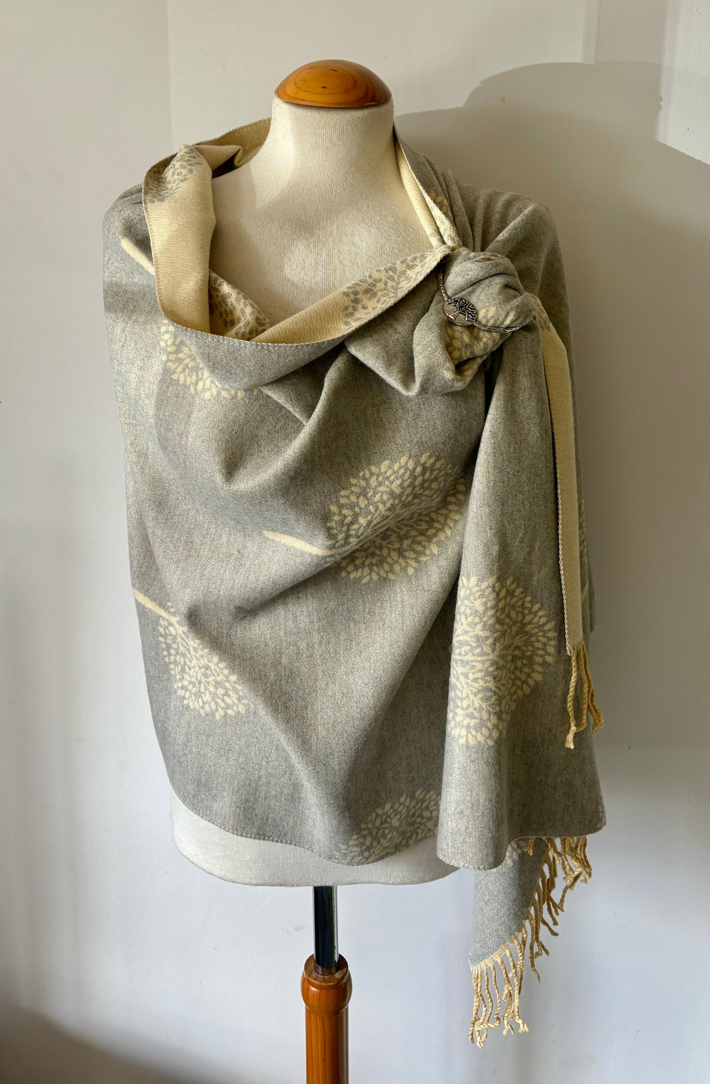 Super Soft Cashmere Blend Reversible Pashmina/Wrap