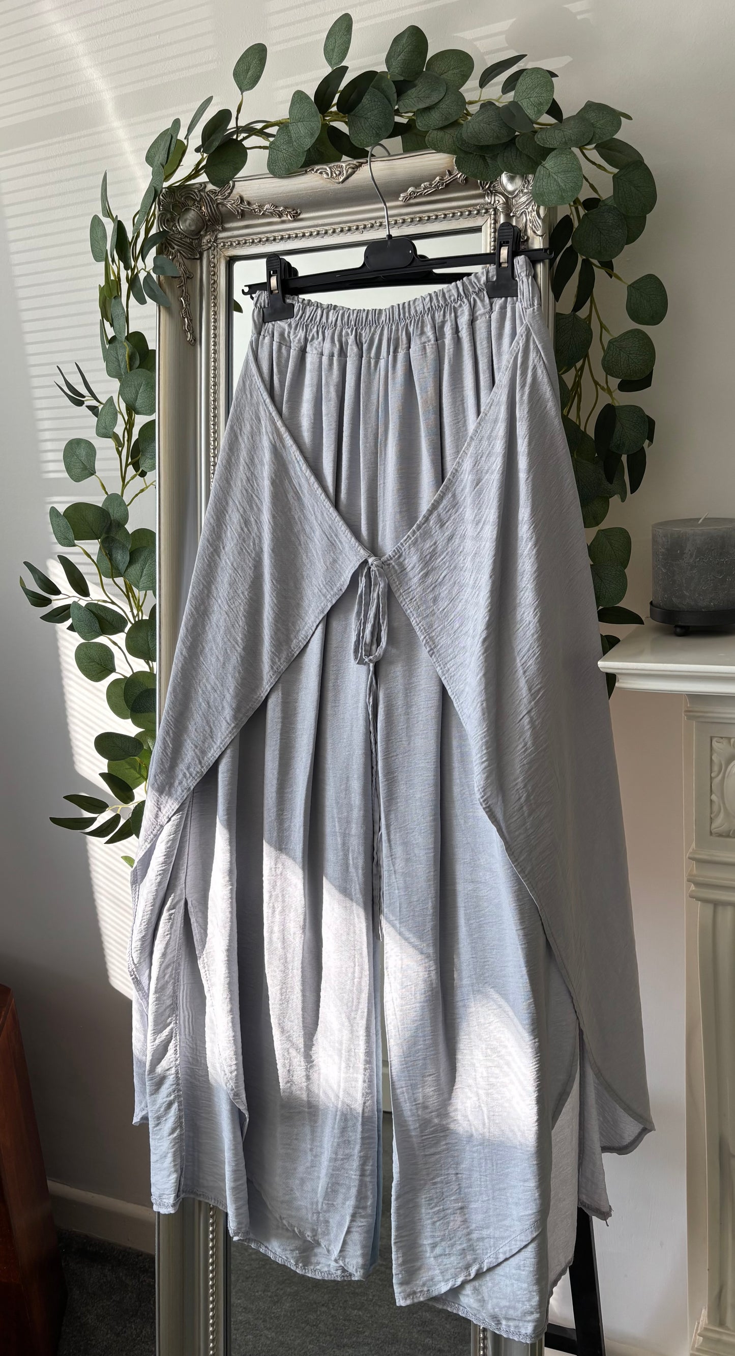 Crinkle Drape Front Plus Size Trousers