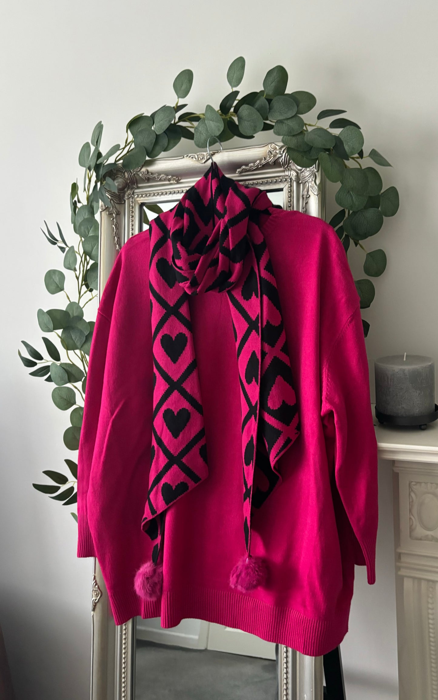 Plain Jumper/Tunic With Coordinating Heart Scarf