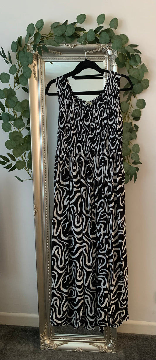 Sleeveless Maxi Dress