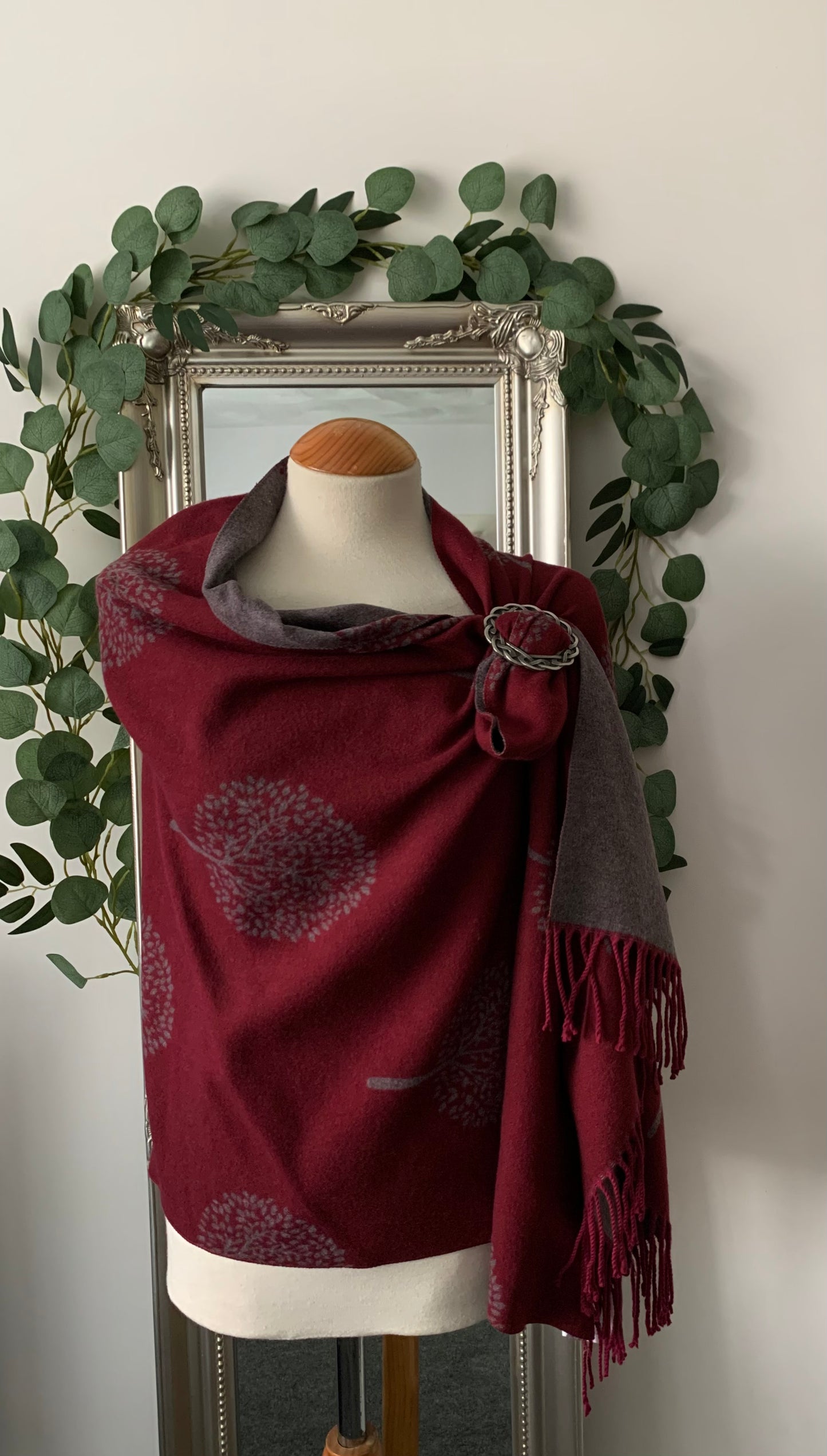 Super Soft Cashmere Blend Reversible Wrap/Pashmina