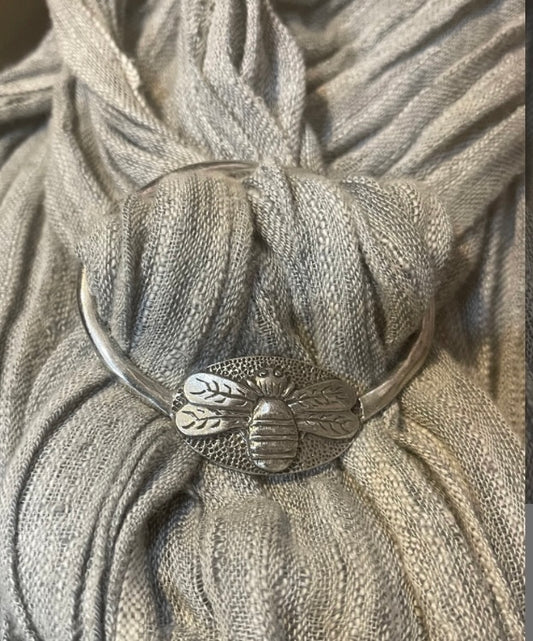 Large Bee Scarf Ring - Traditional Pewter